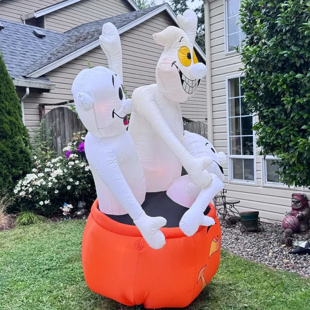 Gemmy air blown inflatable 8 ft Tall Halloween‎ yard Decore 3 Ghosts In pumpkin